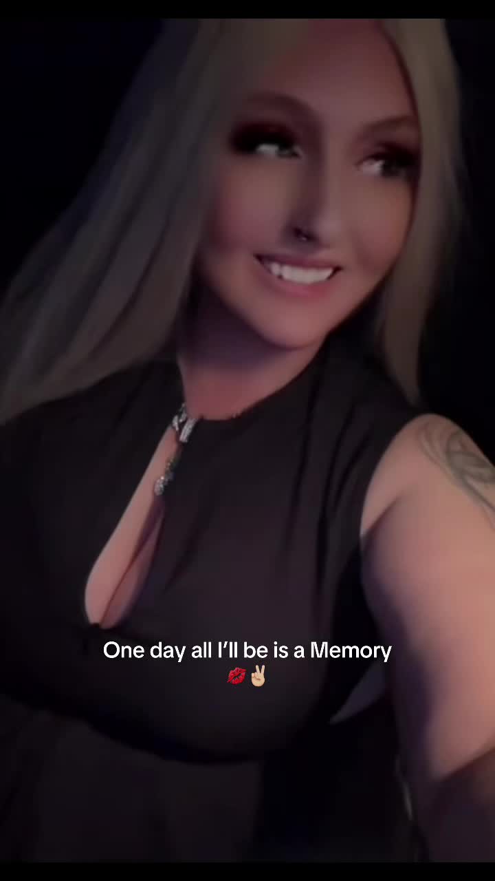 @XOXO💋