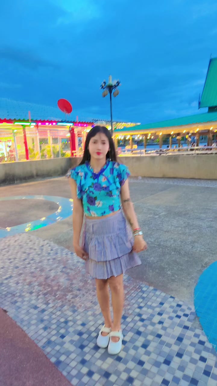 @🌿Kay Thi Khaing🌿(ဖြူးသူလေး)