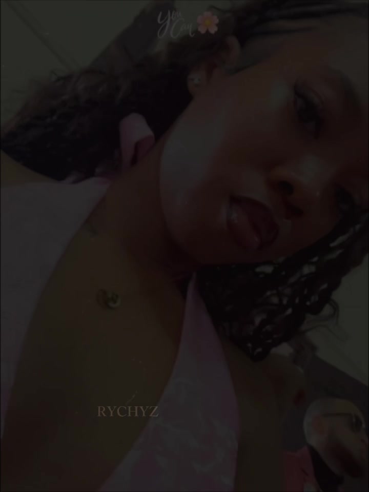 @𝐿𝑒𝑒 ᥫ᭡.