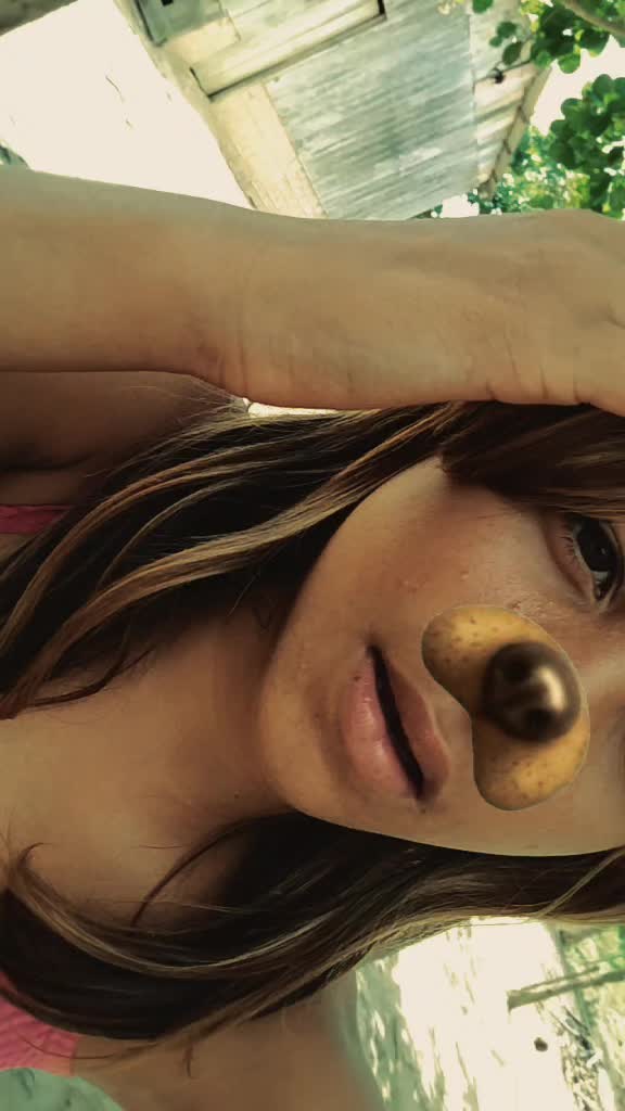 @LAURINHA_TTK&bull;_&bull;