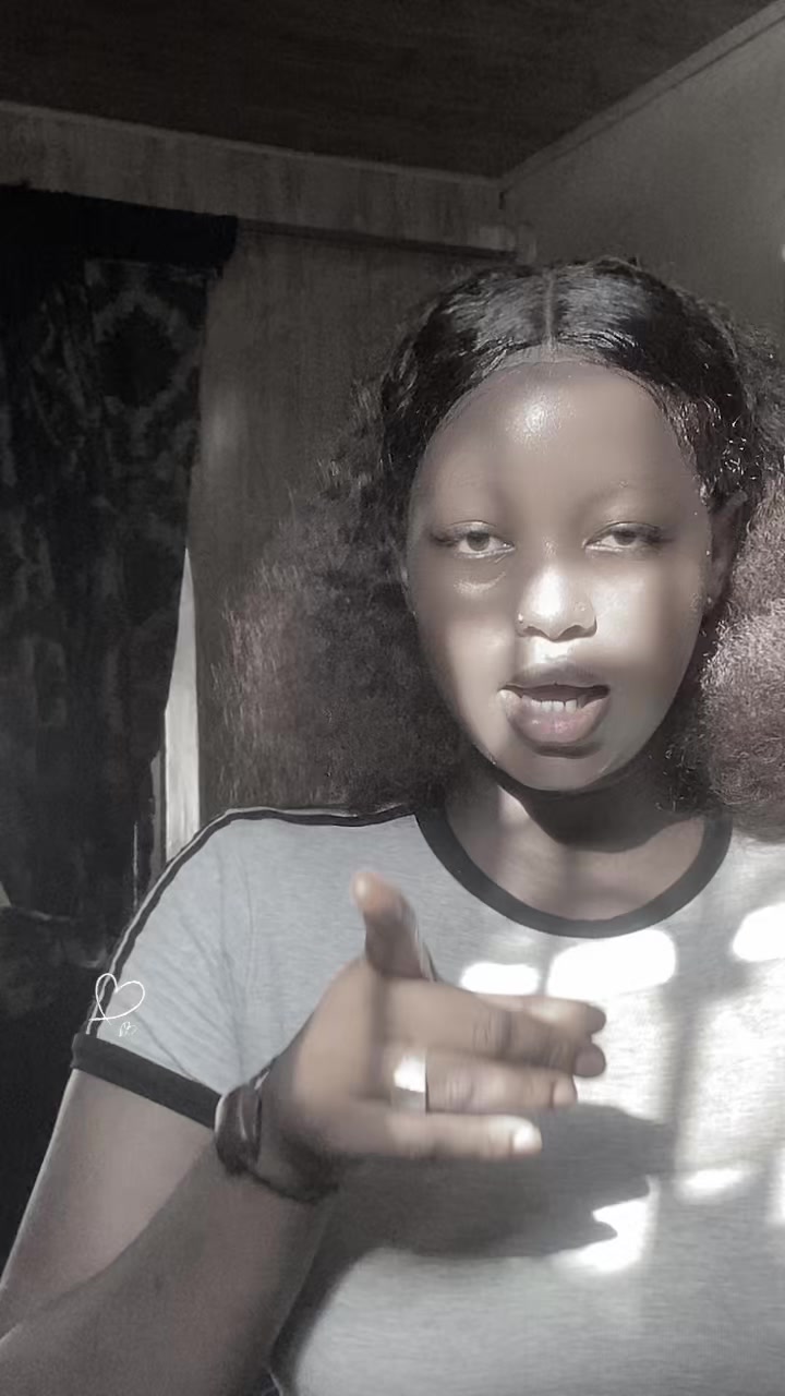 @La sénégalaise aux beaux yeux