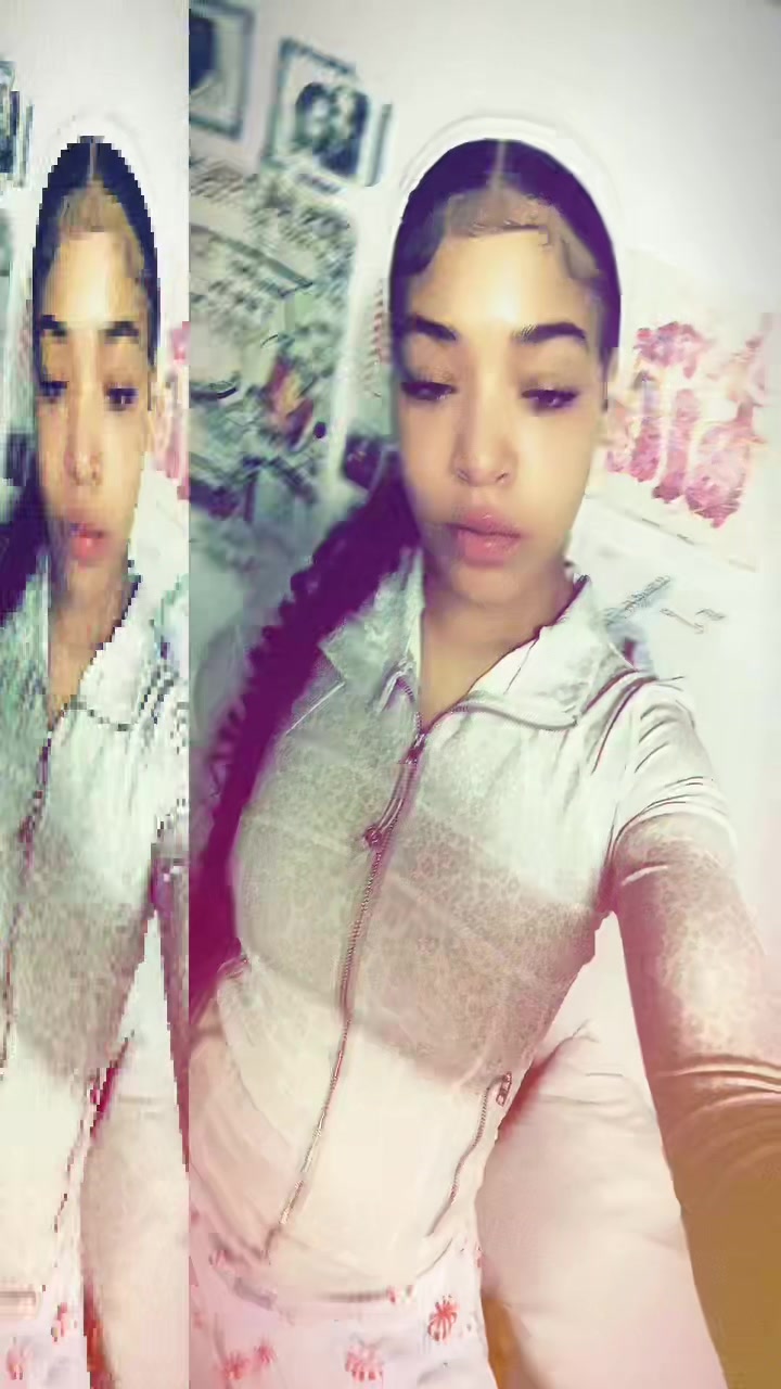 @Jaharilynn21