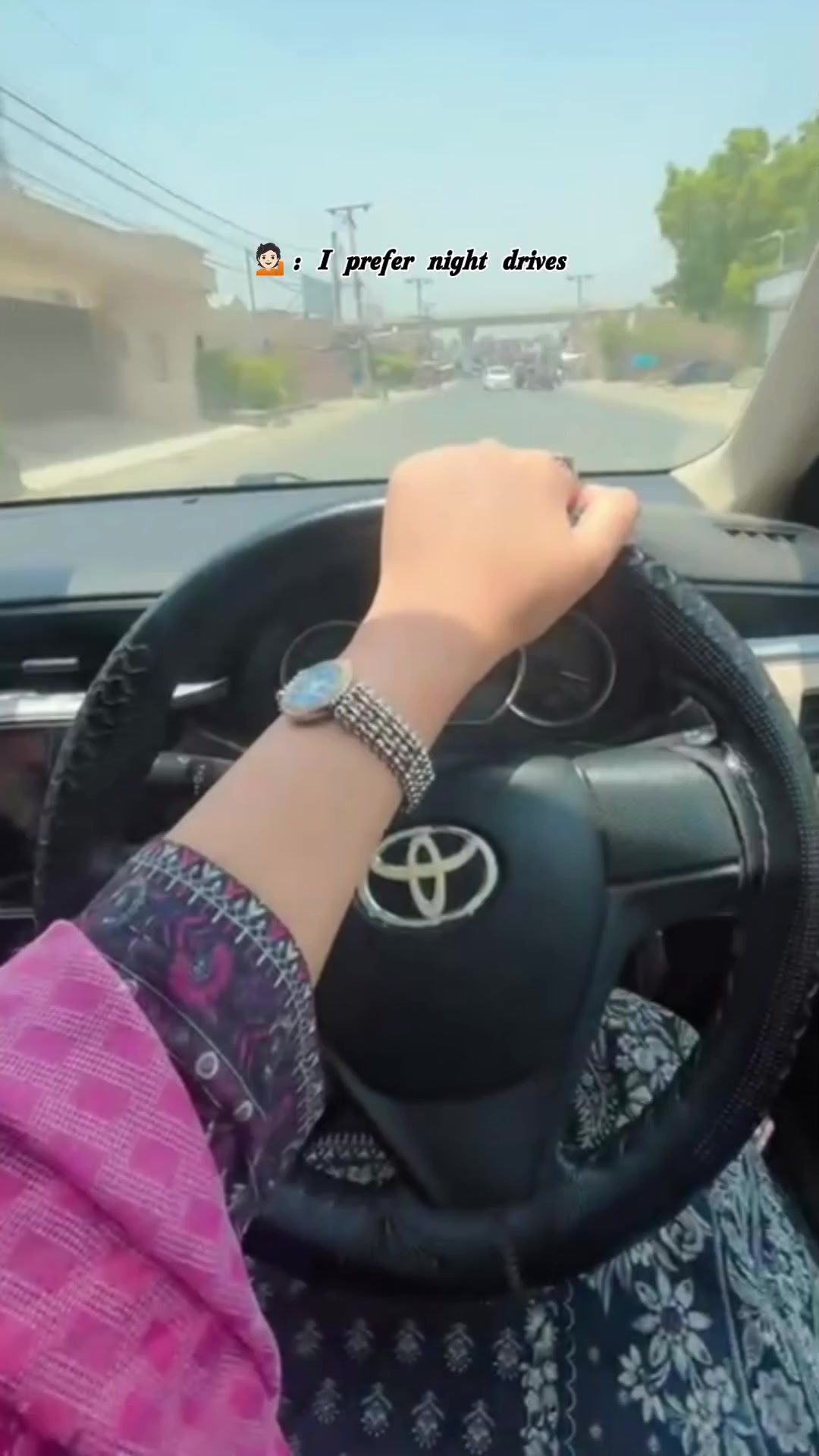 @Bint_e_Arshad