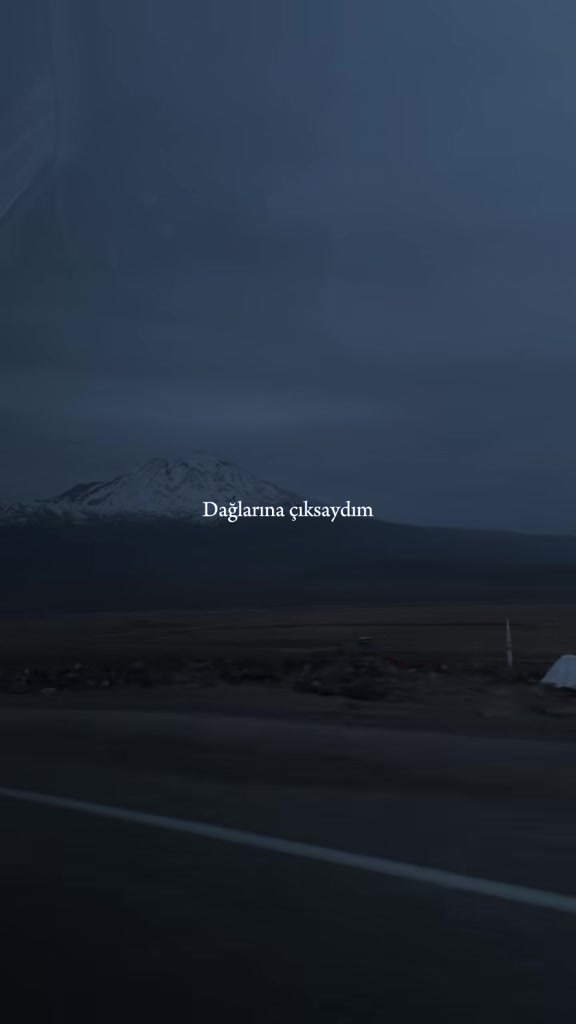 @𝐴𝑦𝑠̧𝑒 𝑁𝑢𝑟