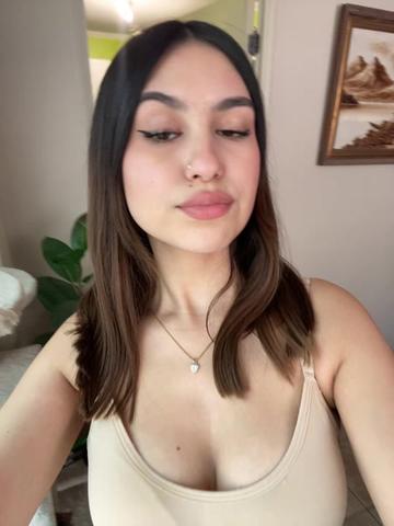 @Camila🤎