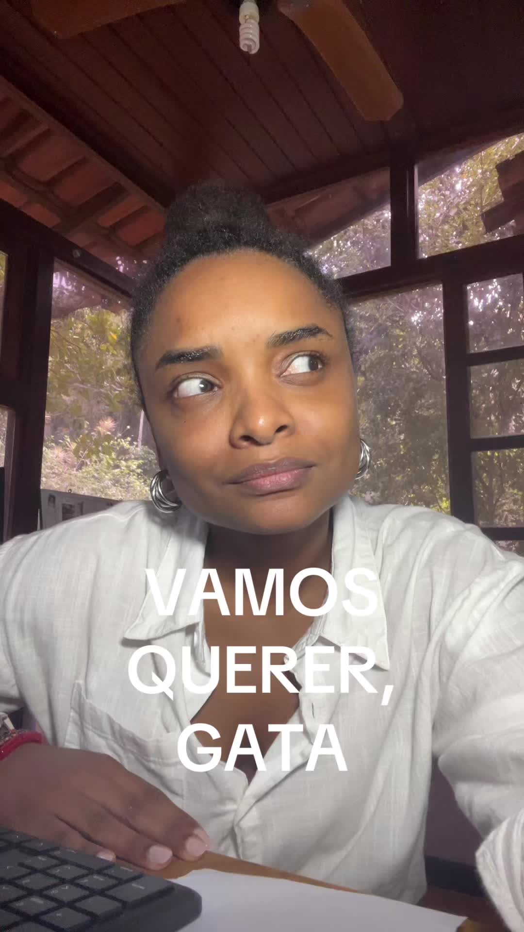 @Esthela