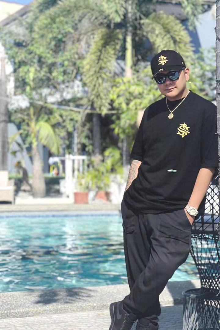 @Smugglaz_187