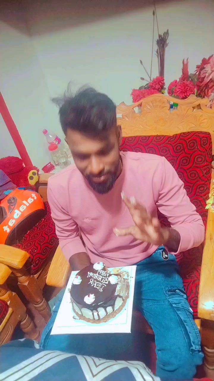 @⛱️🤗smartboy🧑&zwj;🎄⛱️