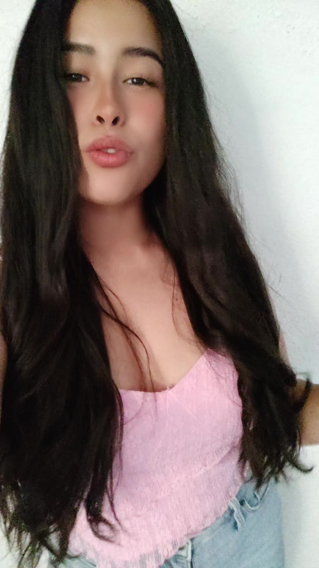 @LauraGarciia