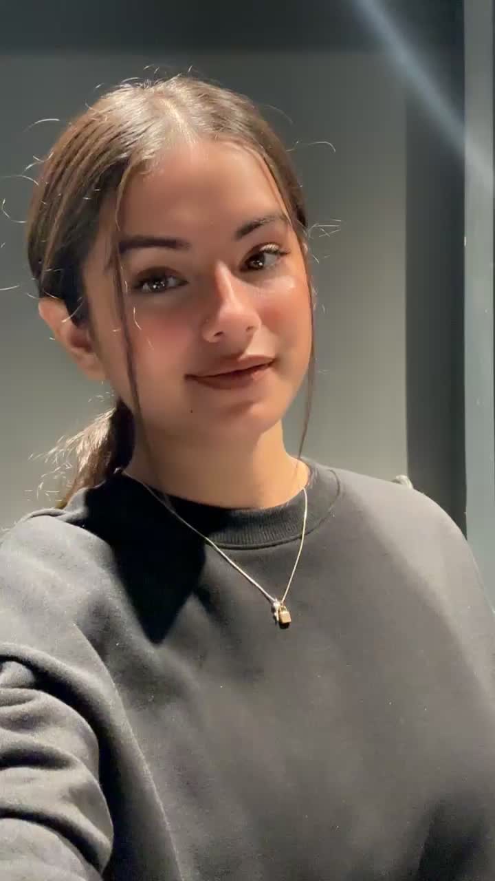 @Aastha🤍