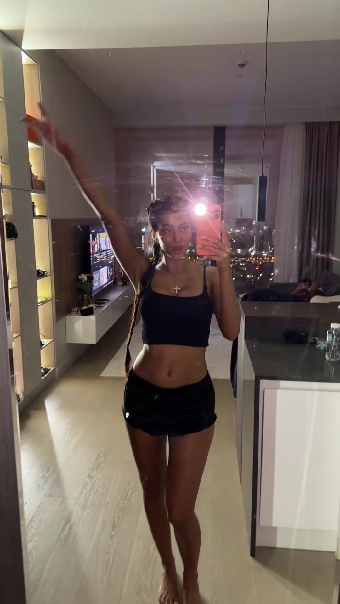 @Katee_v_