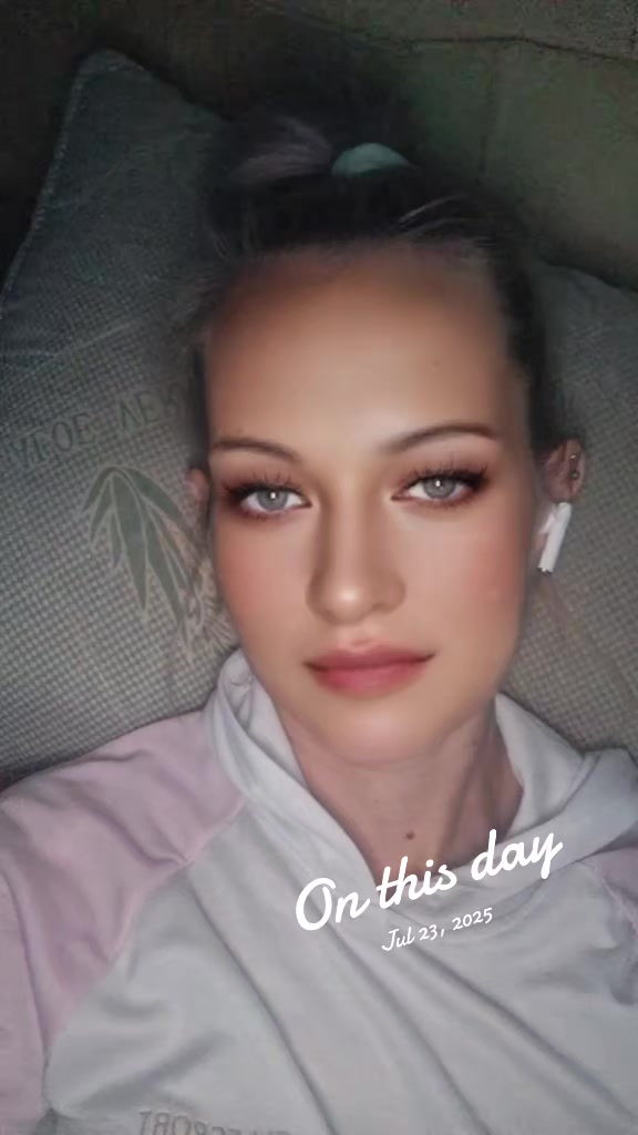 @.......