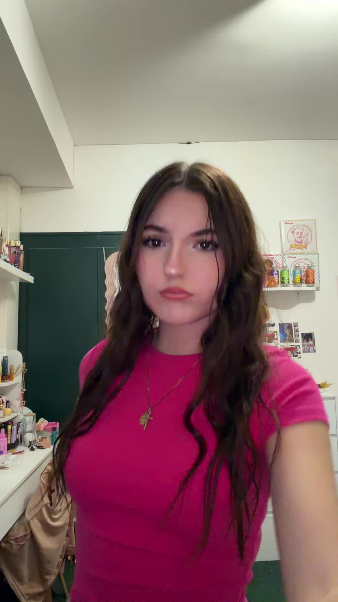 @𝑬𝒎𝒎𝒂 ✟