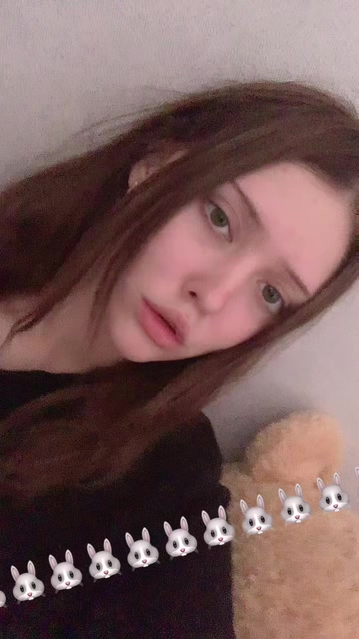 @🦄