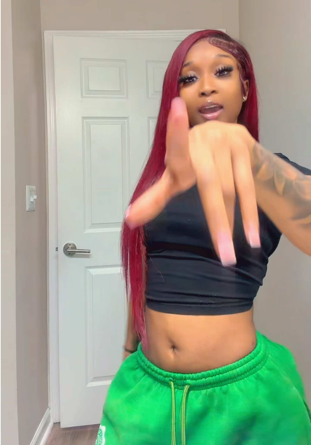 @_Queen_Zaeee