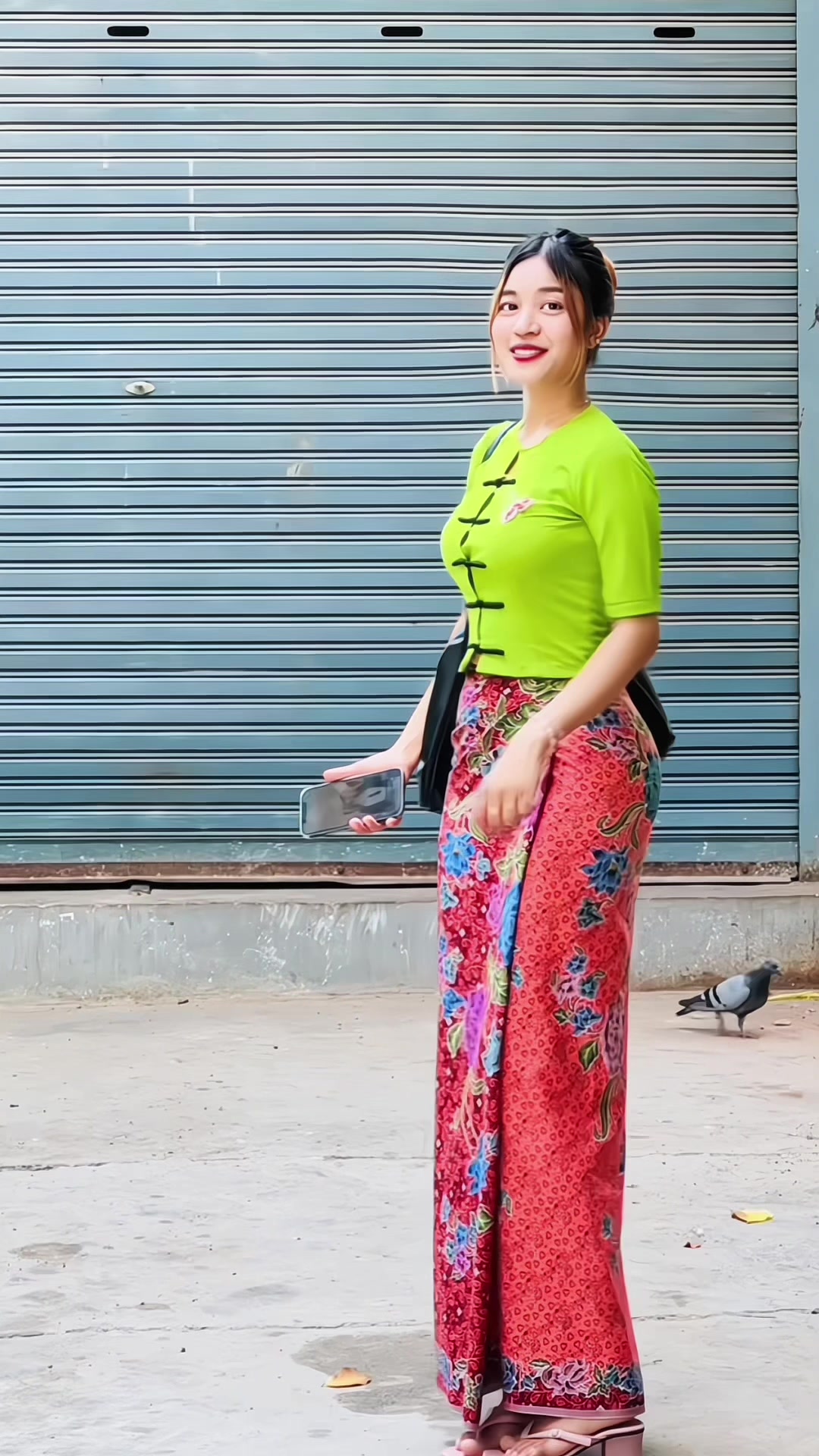@Moe Yu Ya ( Hla Gyi )