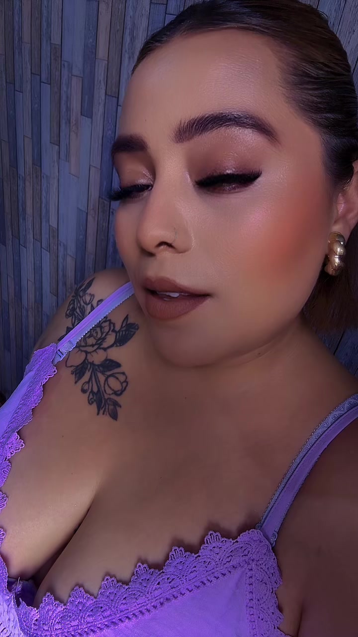 @Lin Vazquez
