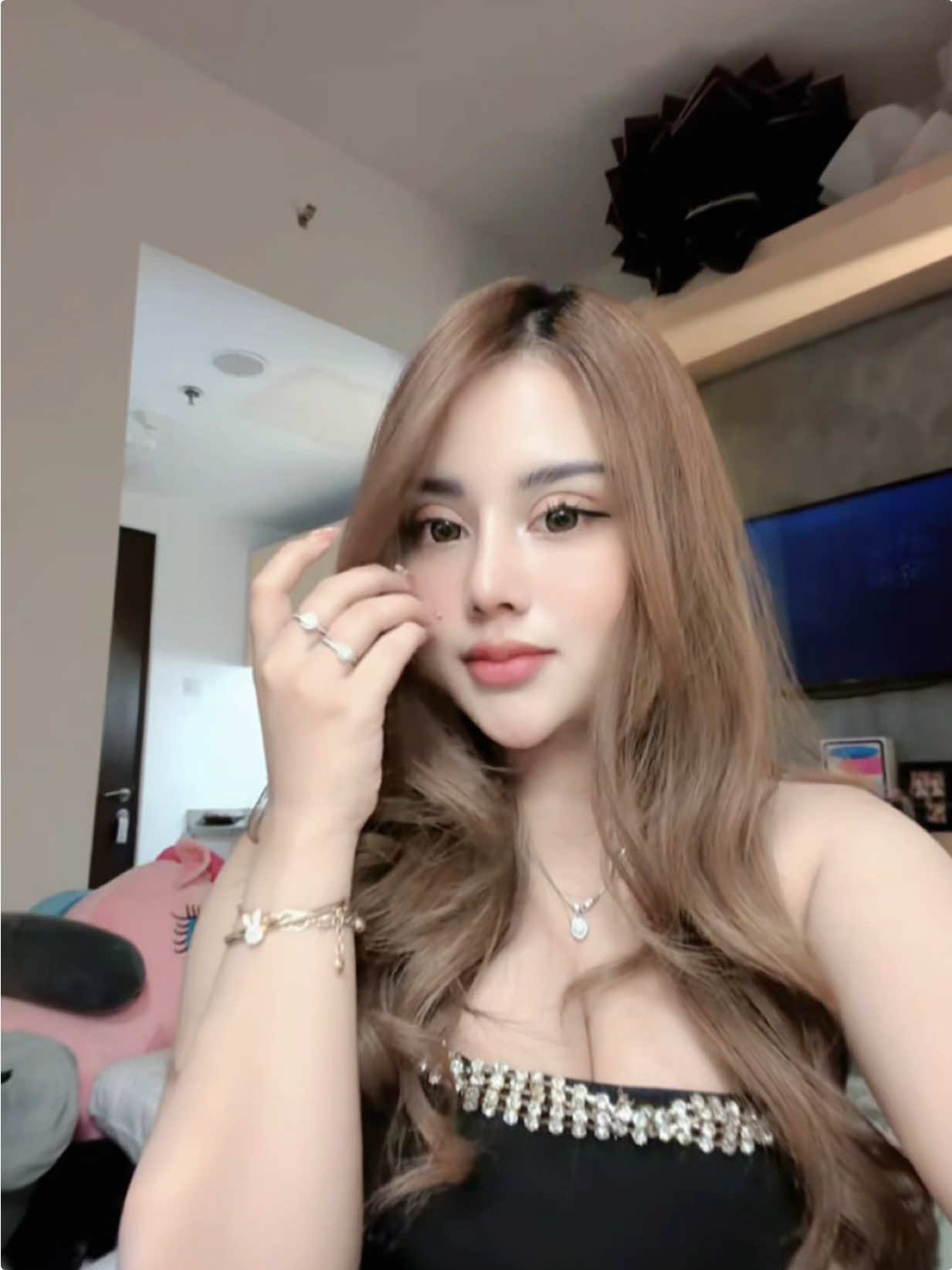 @olivia