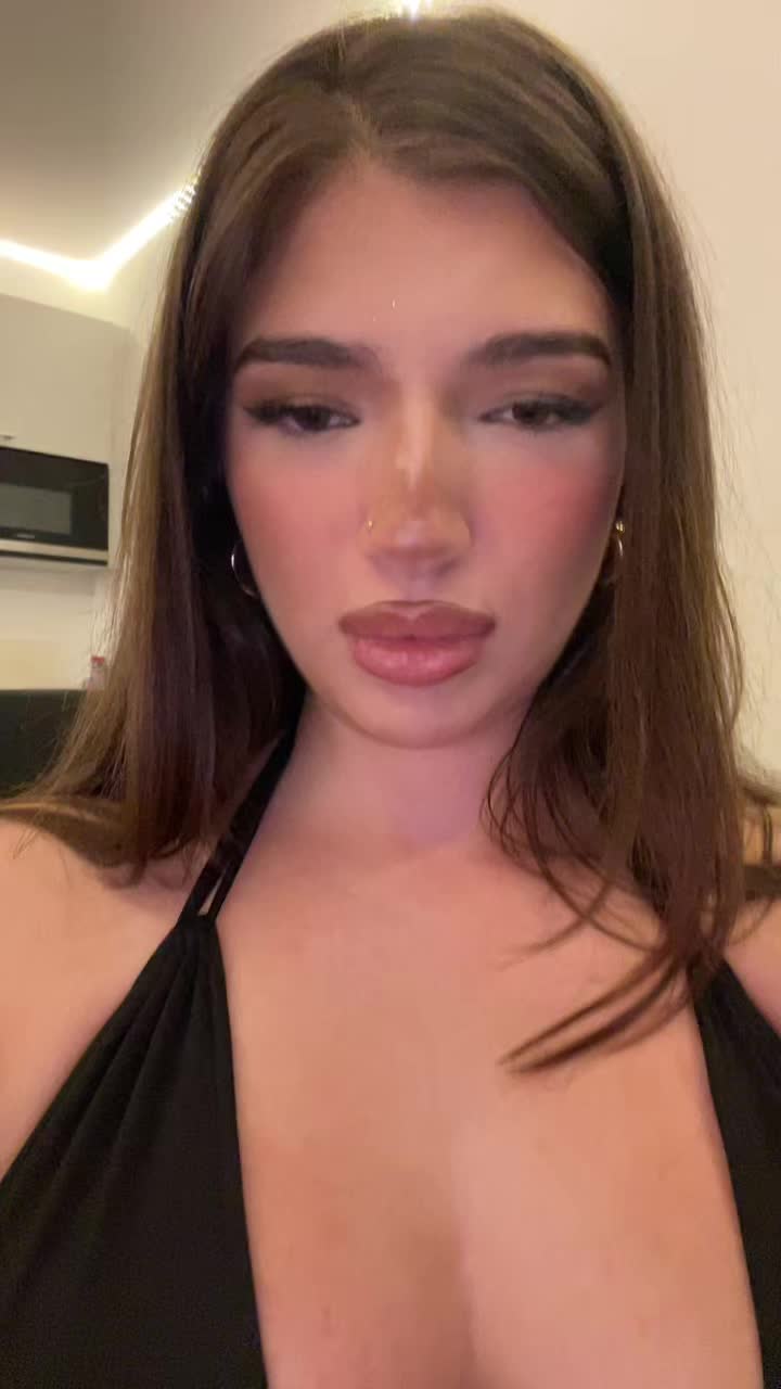 @𝒷𝑒𝓁𝓁𝒶𝒶🇦🇱