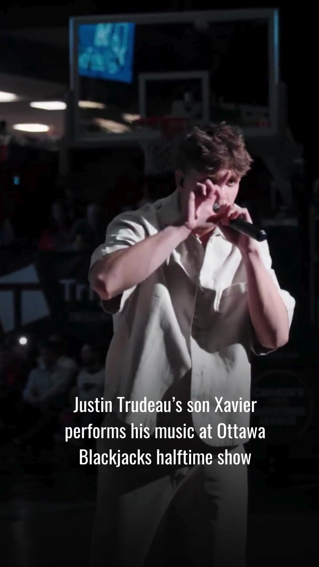 @HELLO! Canada Magazine
