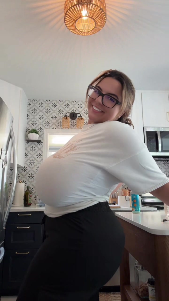 @iloveteniah