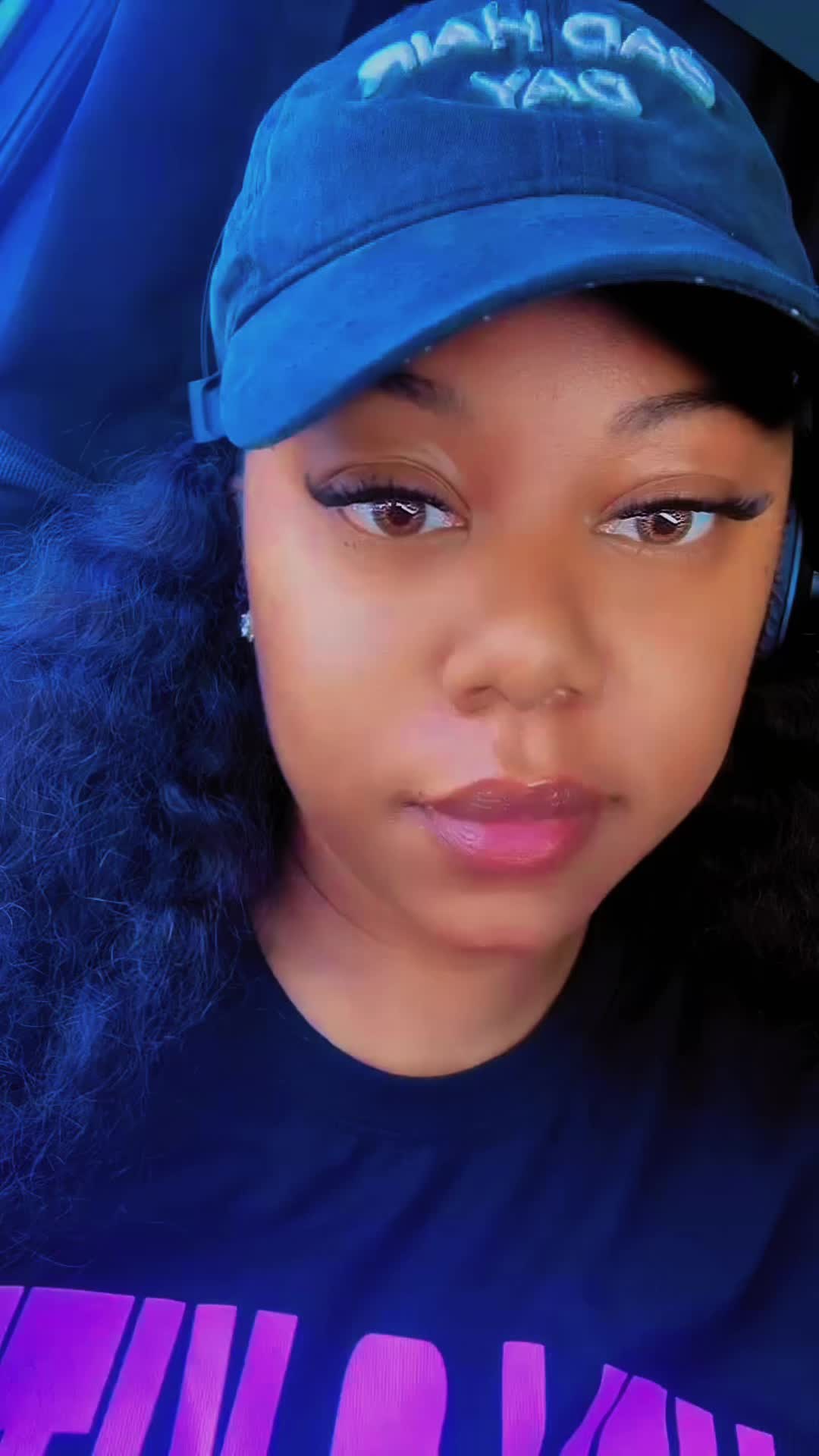 @ThereSH3go✨
