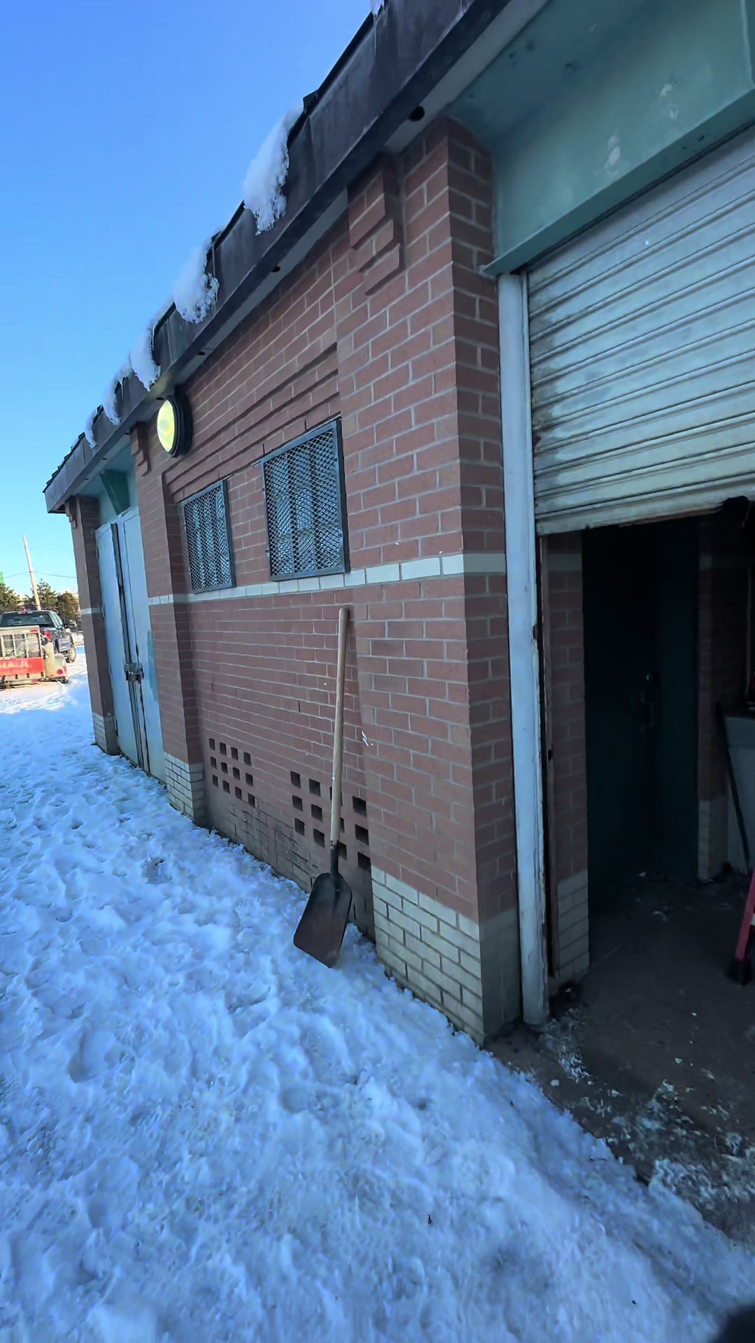 @Bella Overhead Doors LLC