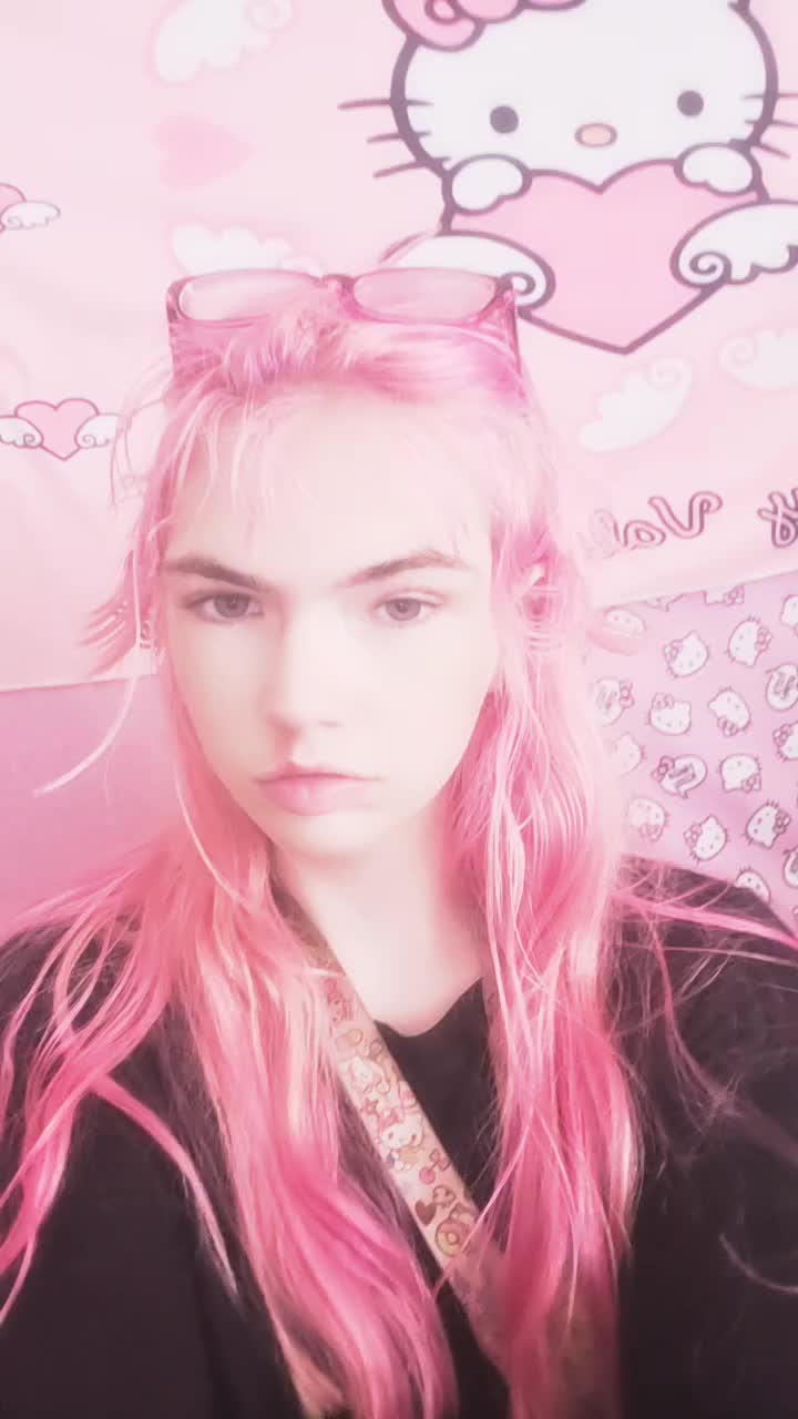 @🍓🩷Kitty🩷🍓