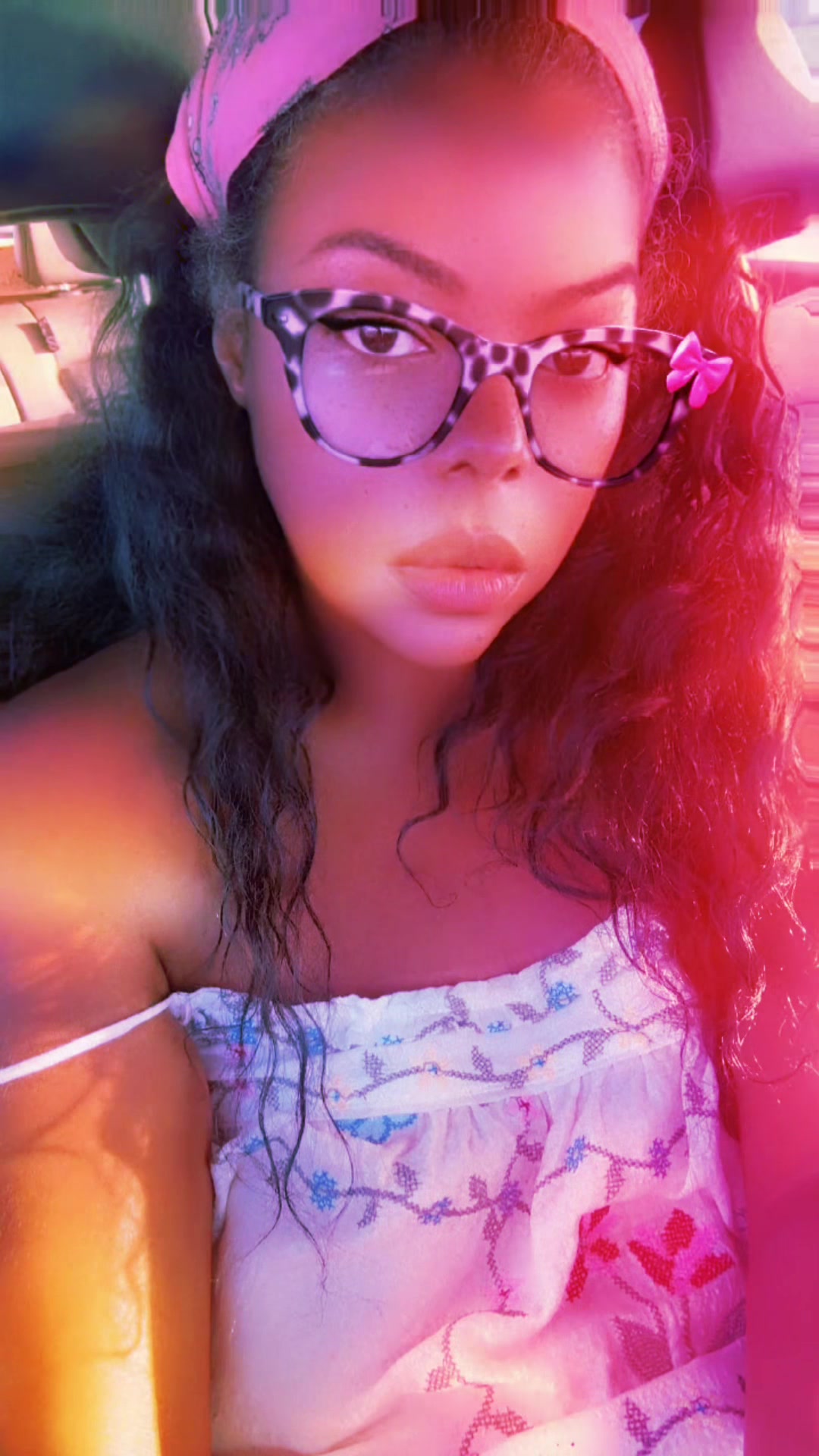 @iamellesully