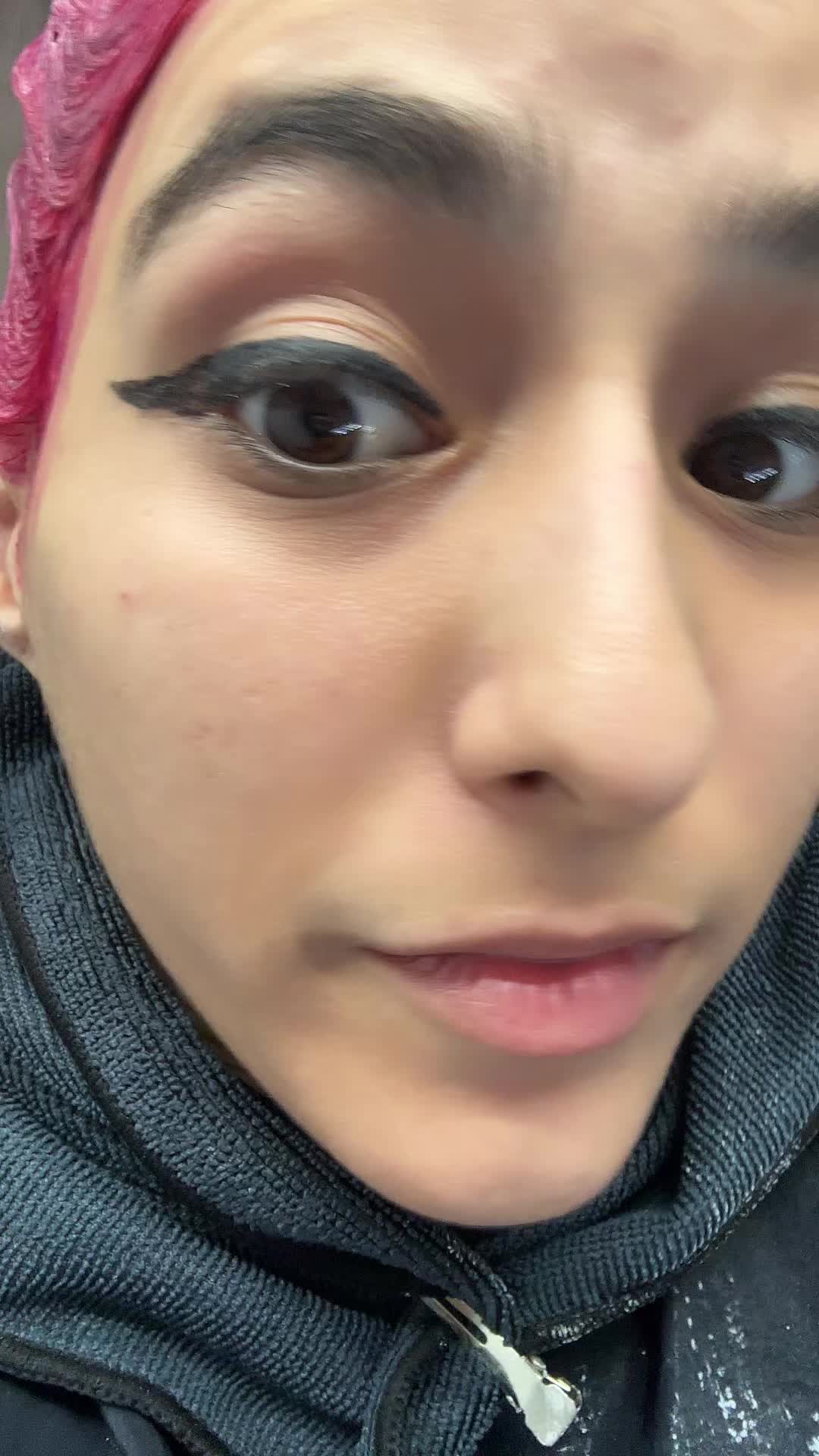 @𝔇𝔞𝔷𝔷♡︎