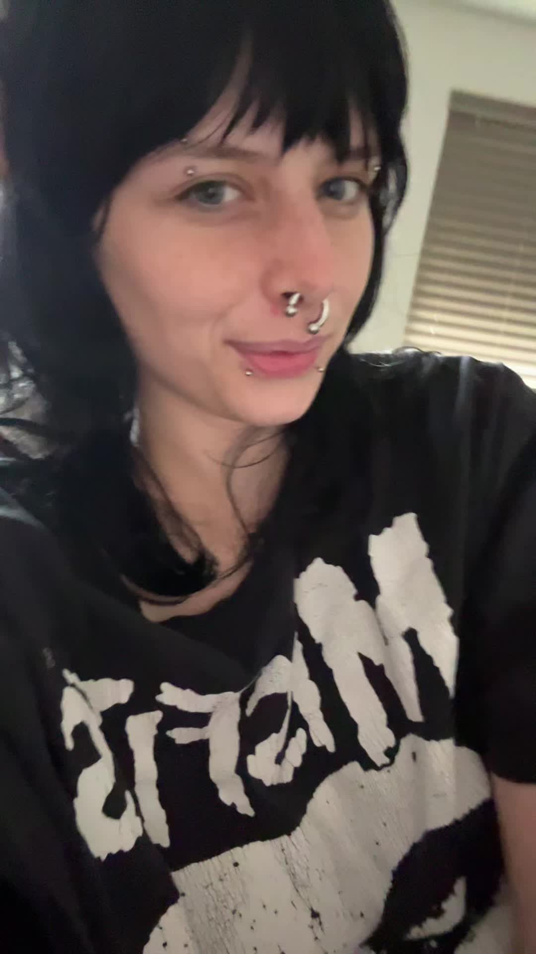 @😿