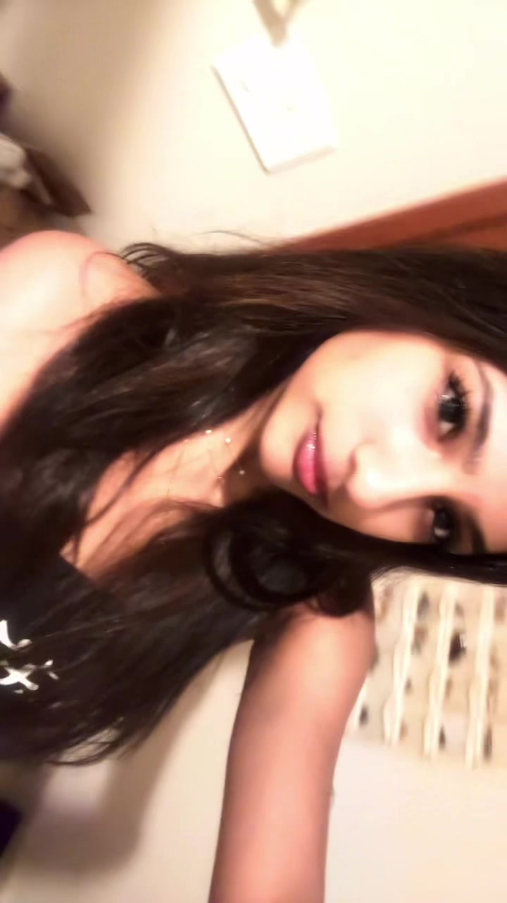 @<3