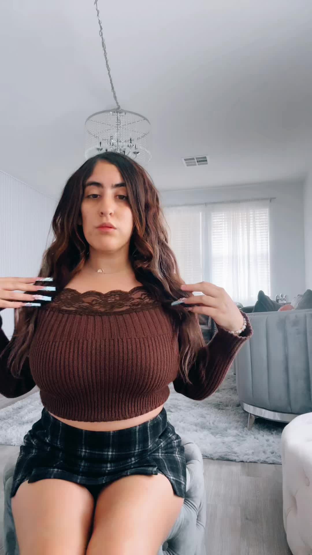 @_bbyviviann_