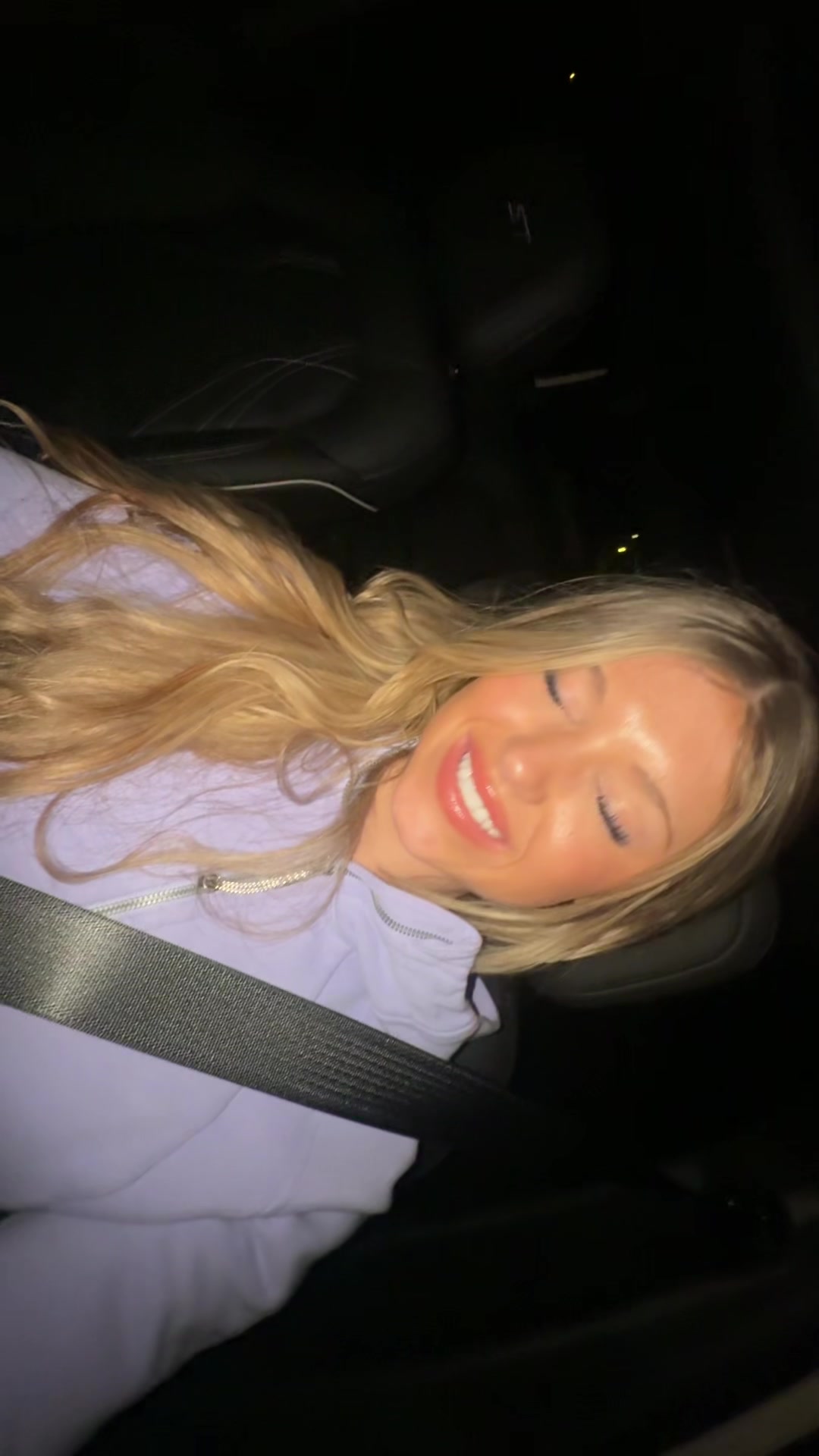 @User728155183785