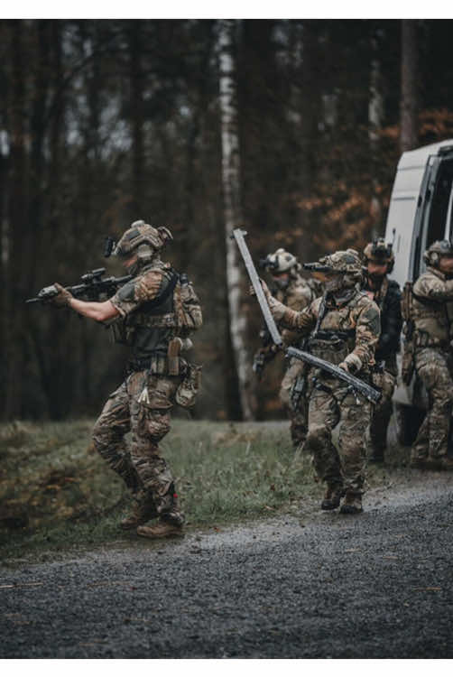@𖣂 𝐖𝐀𝐑 𝐙𝐎𝐍𝐄 ⚔️