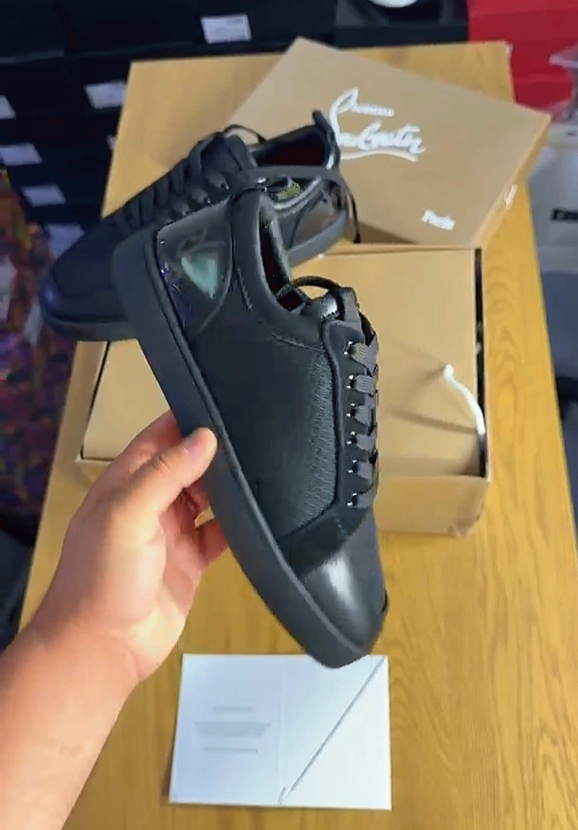 @erkicks.al