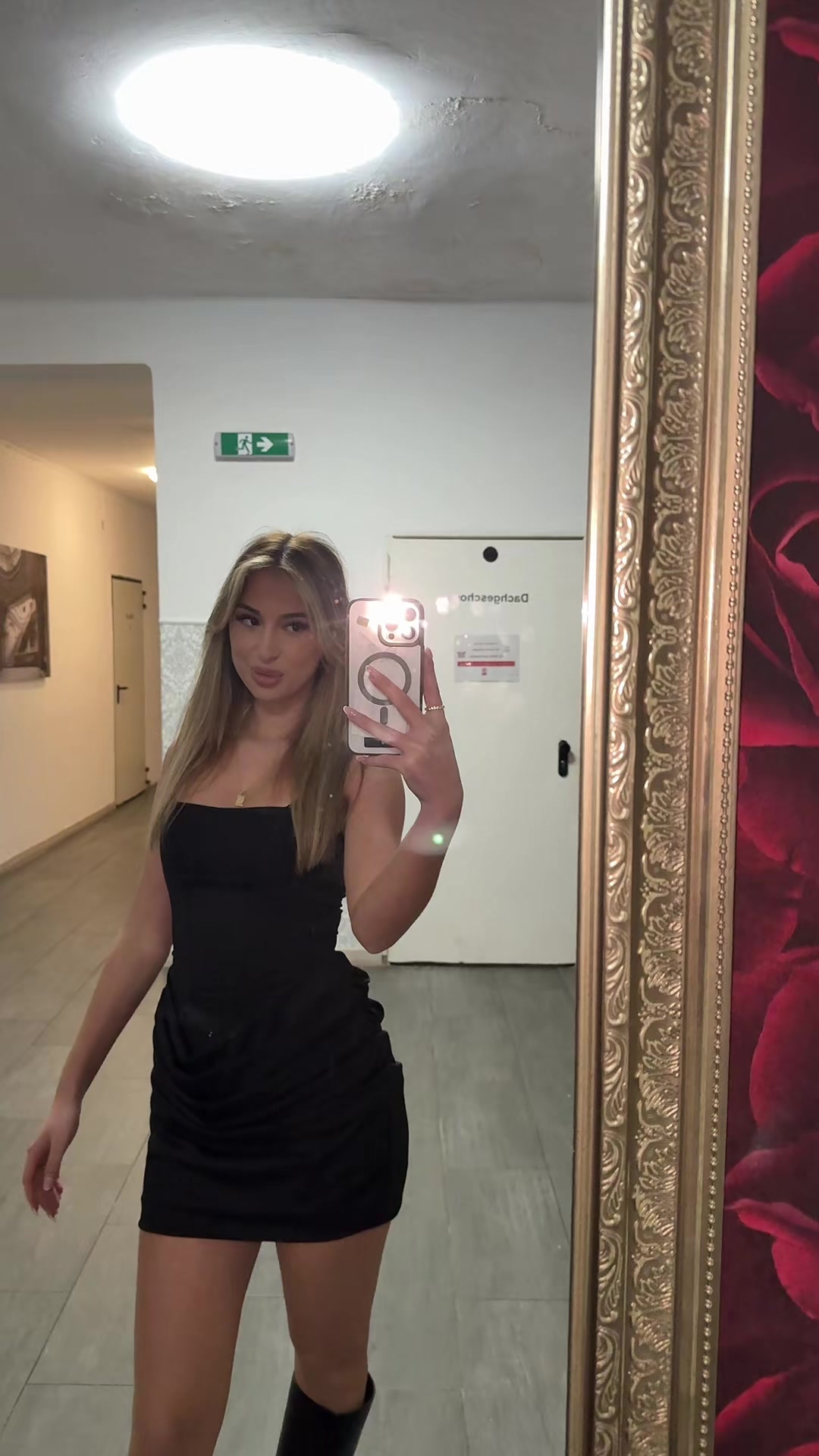 @𝑀🌺