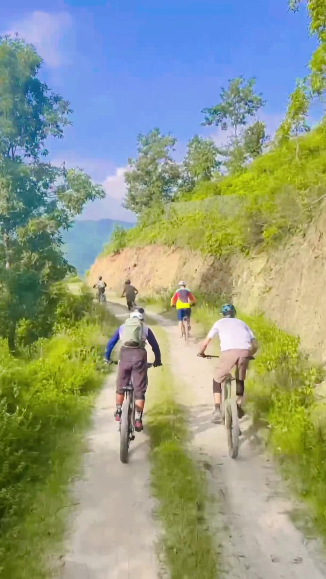 @Santosh Rai 🚴