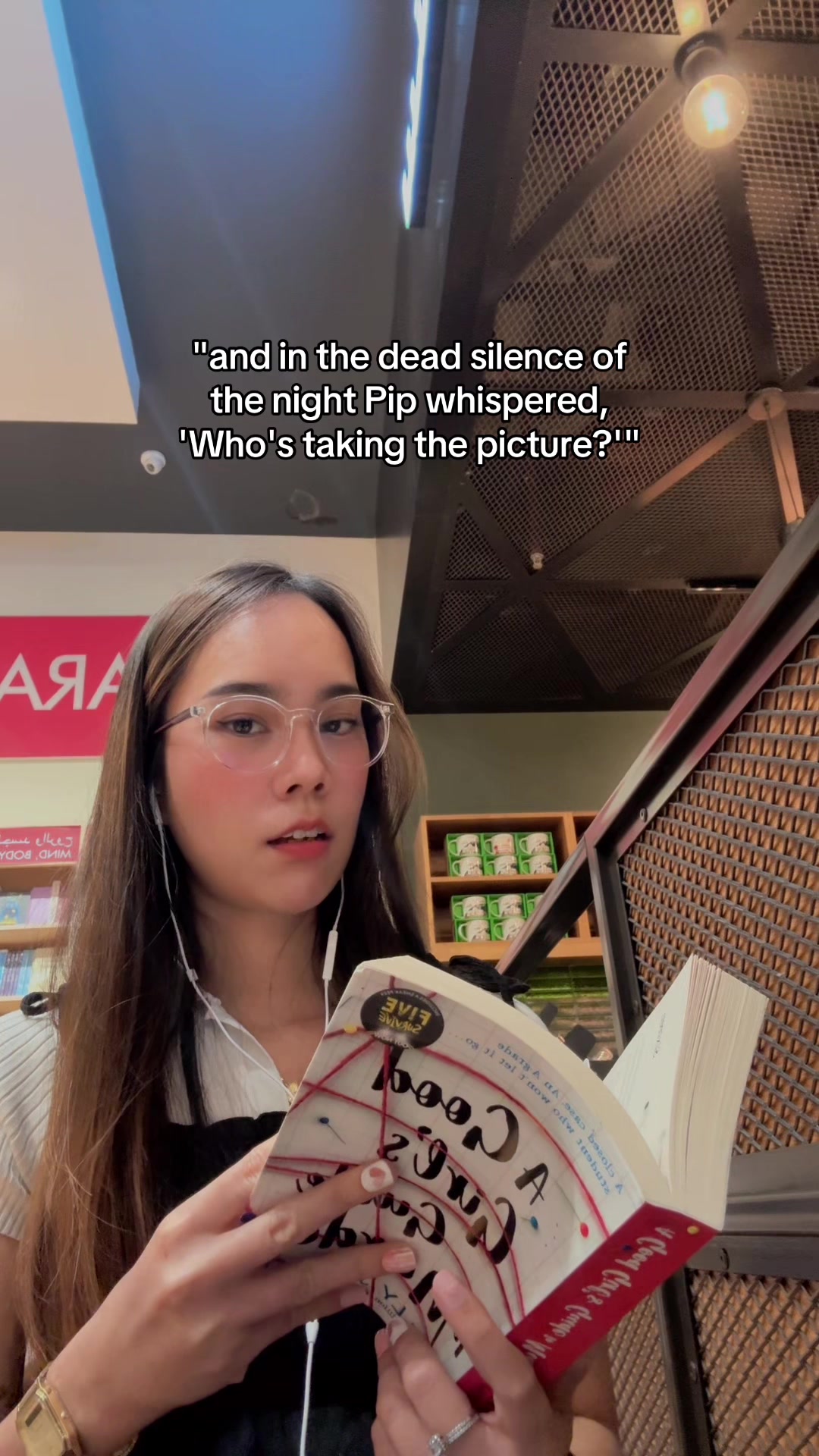 @sofiathefirst 📚