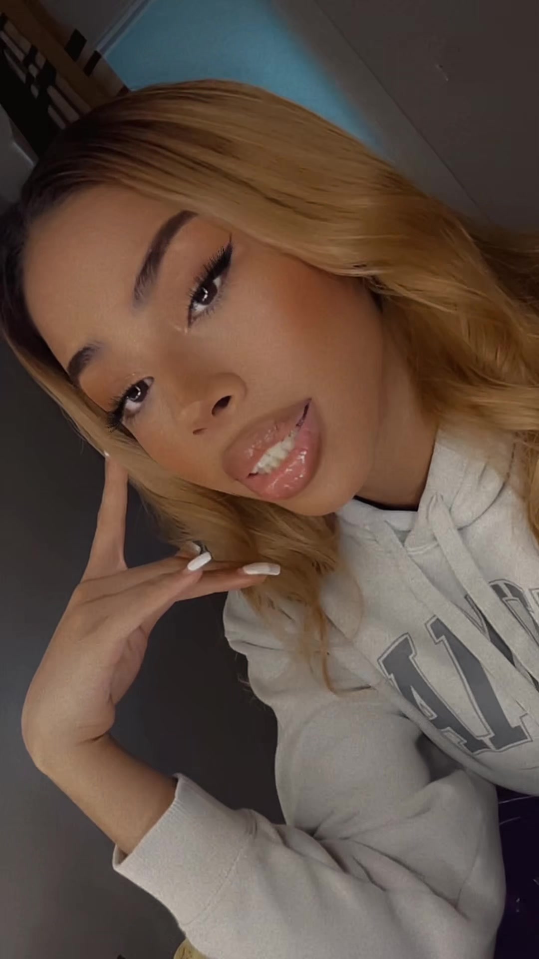 @zzzeinnnaaa