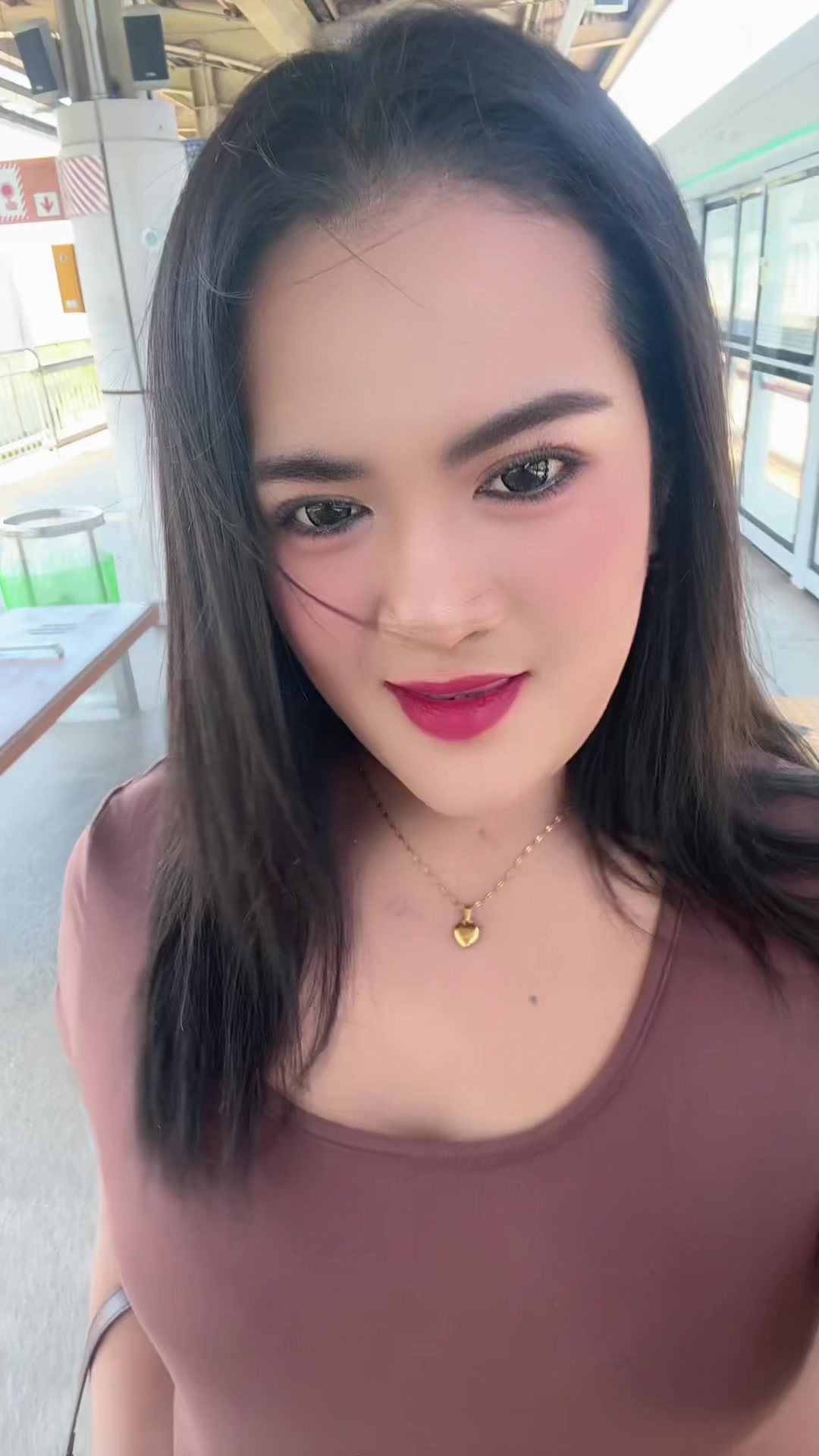 @Ms,Gemini girl🇨🇿🇰🇷🇺🇸