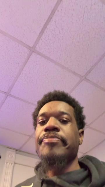 @yobabyjones