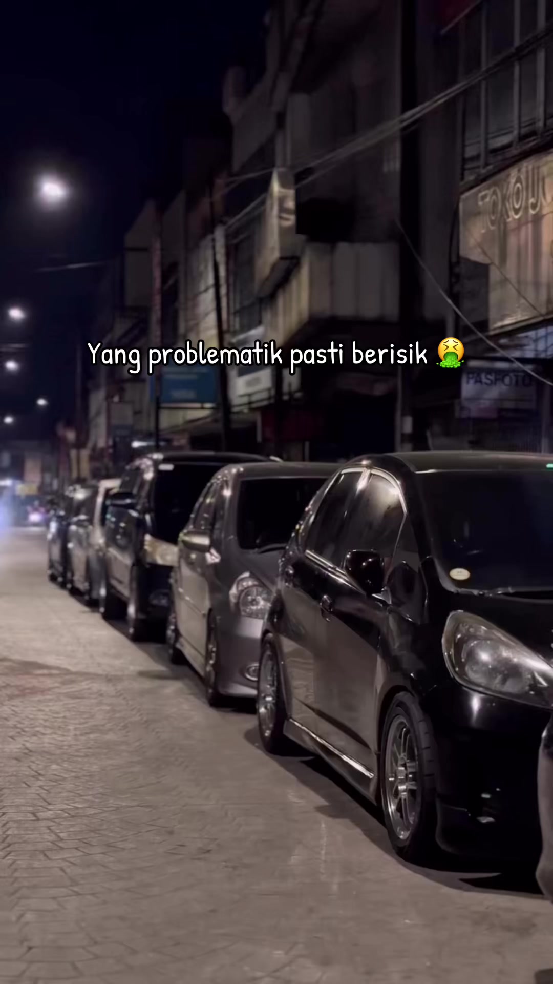 @Veloitem