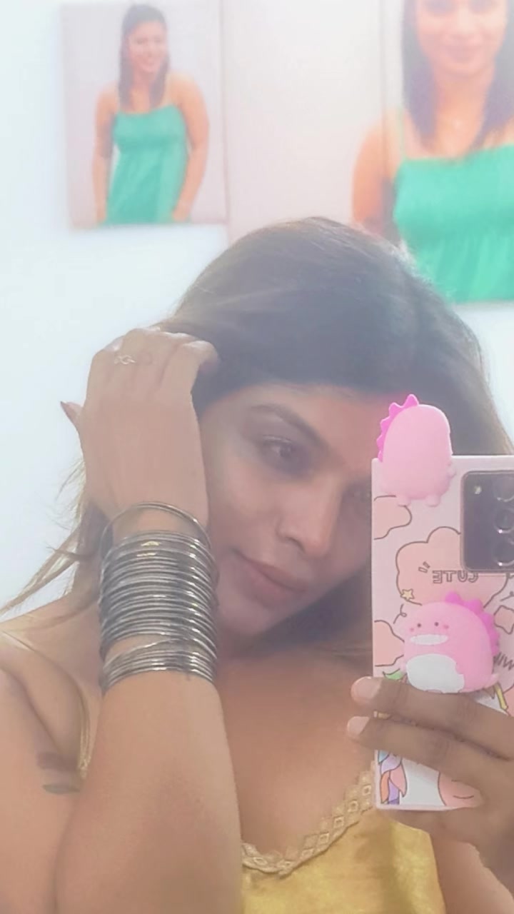 @K H U S H I 🤍🕊️
