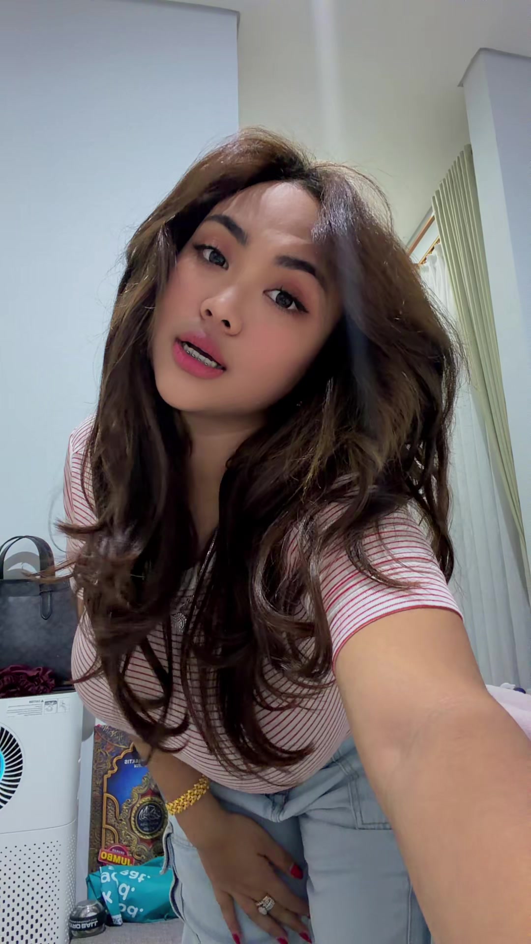 @woshella
