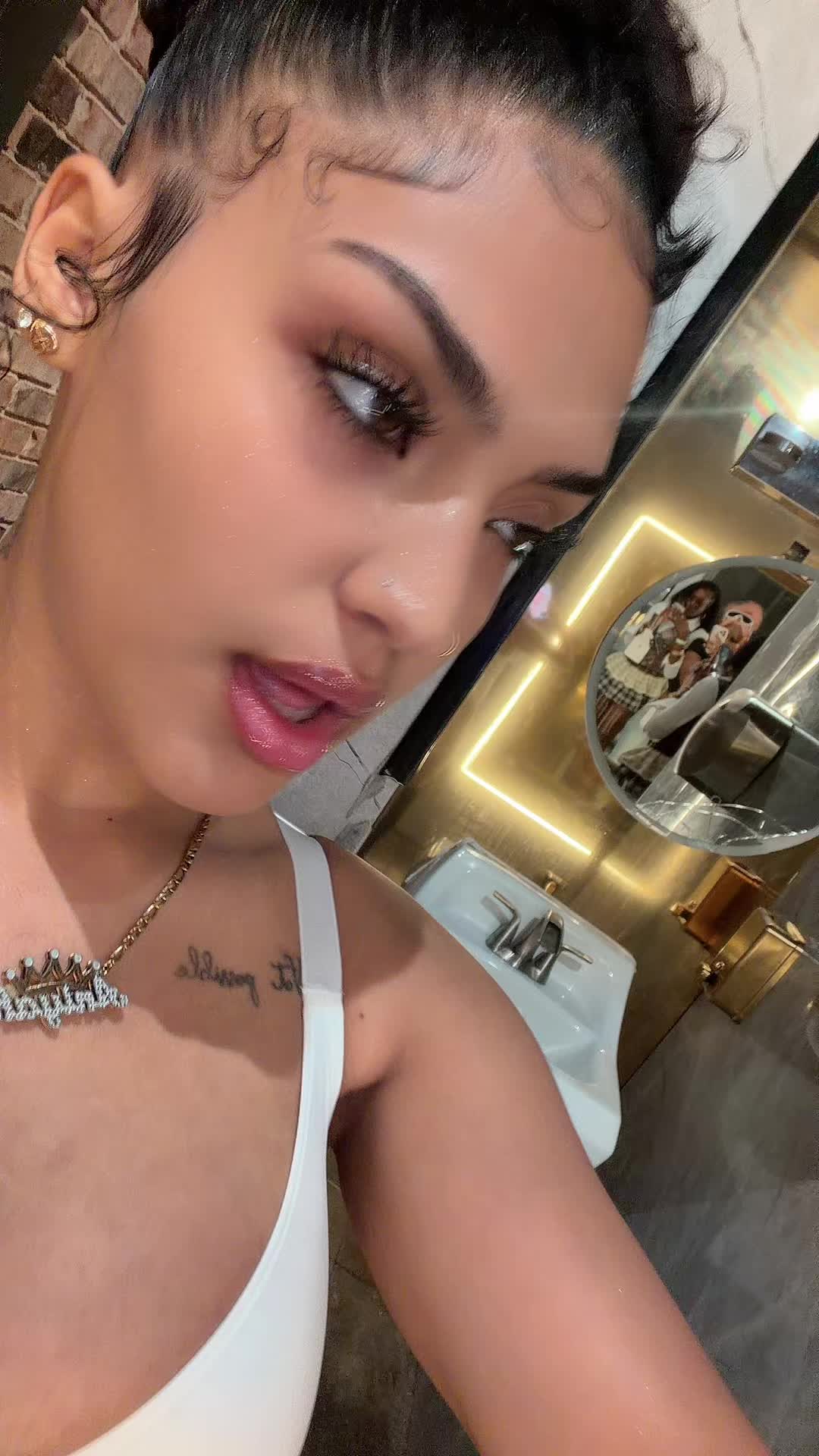 @Aniyah