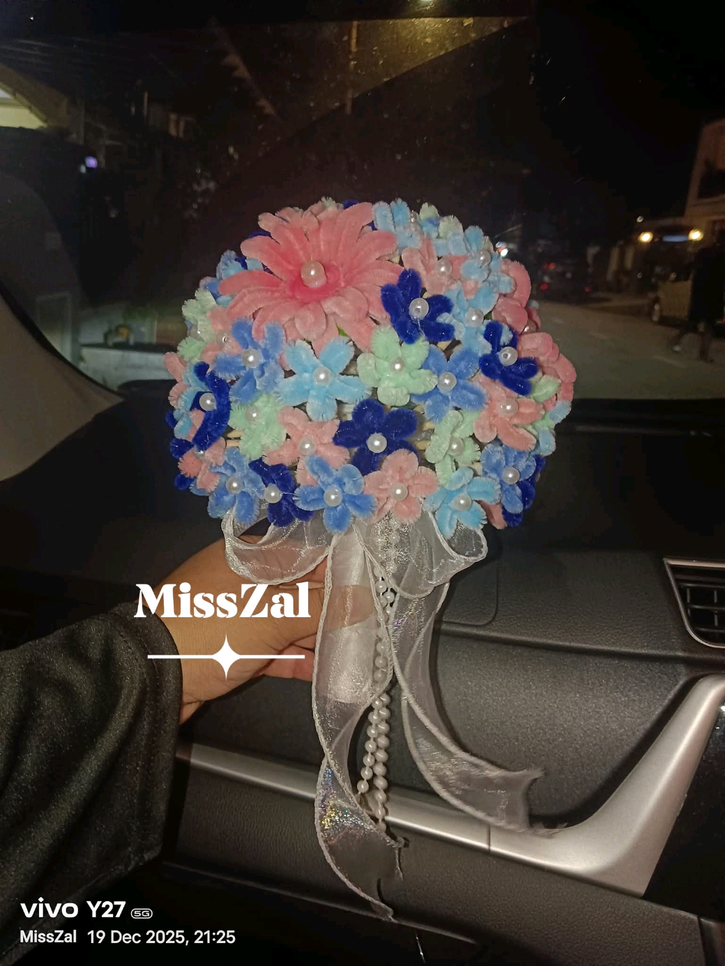 @MissZal