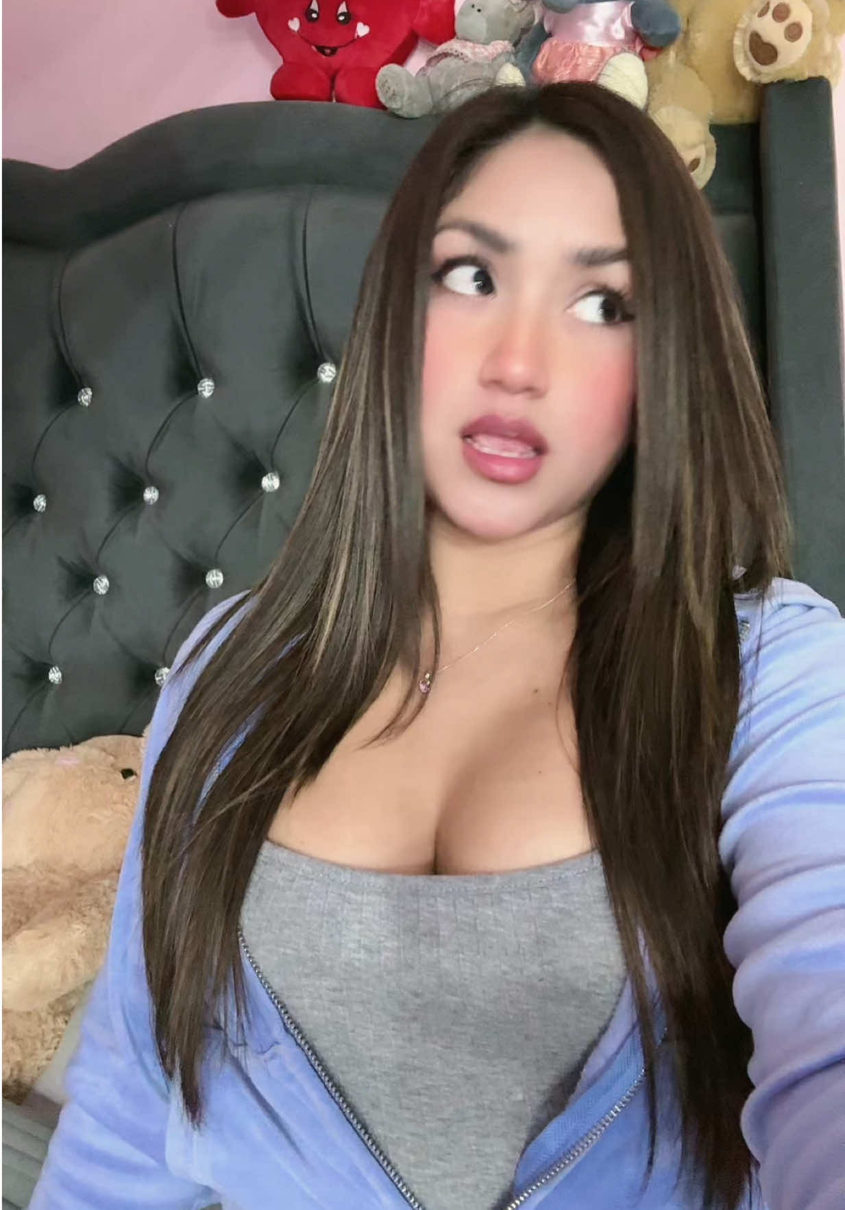 @𝐽ℎ𝑎𝑚𝑖𝑙𝑒𝑡ℎ 🌸