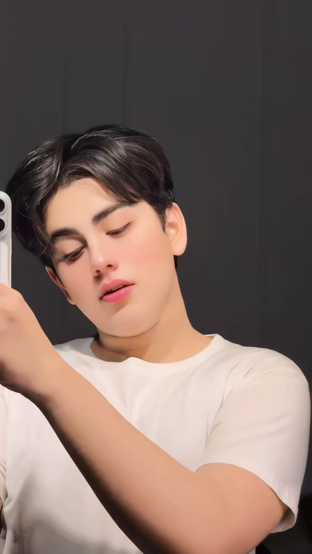 @𝙃𝙚: 𝘼  𝙒𝙊𝙇𝙁 🐺🥵