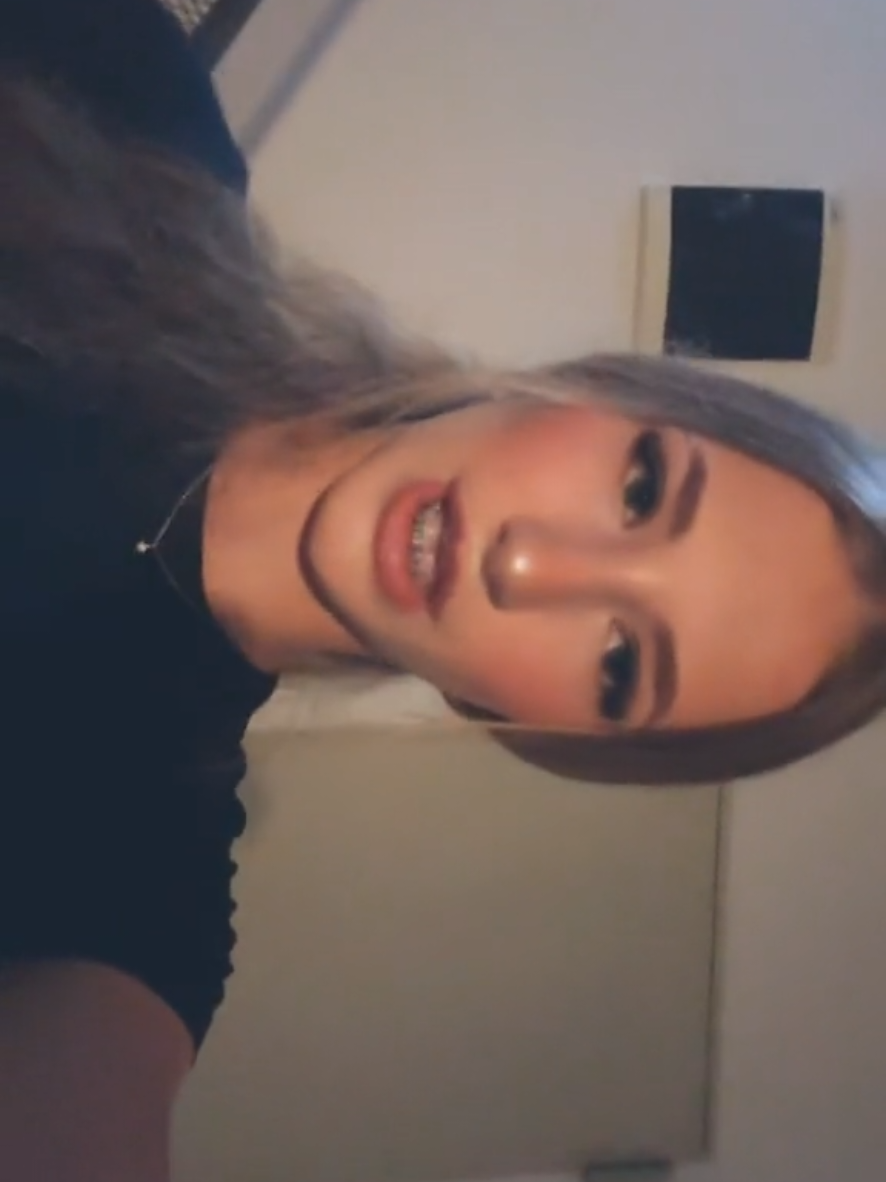 @👸🏼